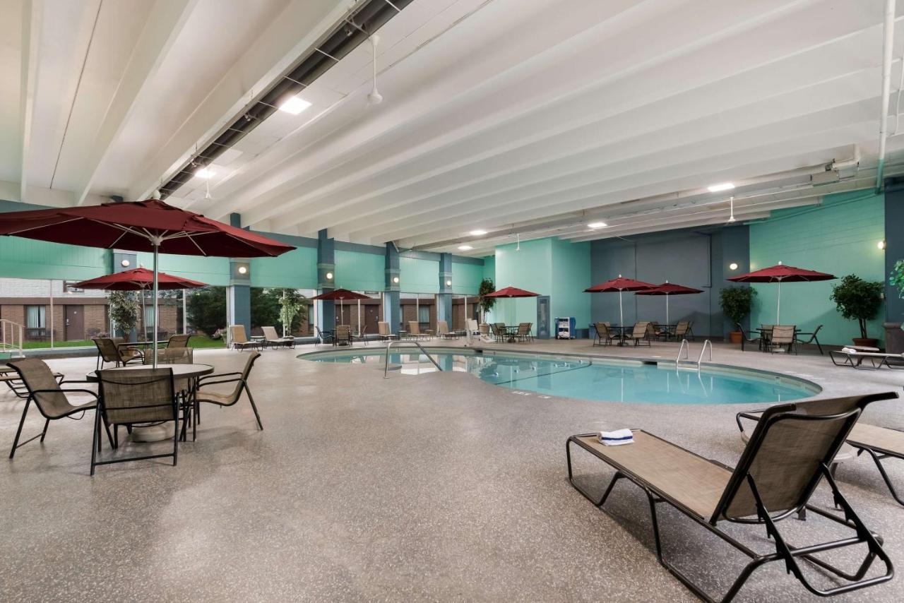 Best Western Holiday Lodge Clear Lake Exterior foto