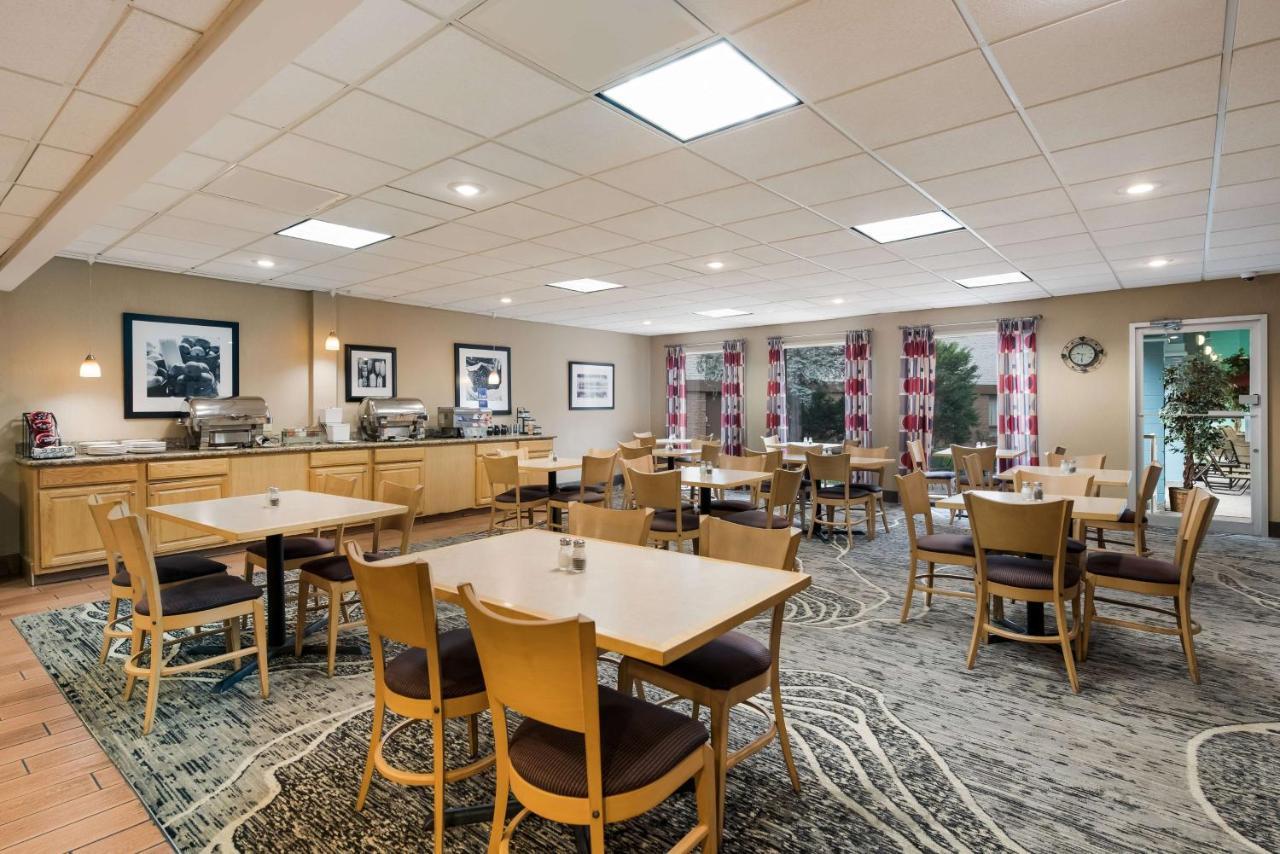 Best Western Holiday Lodge Clear Lake Exterior foto